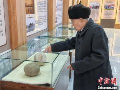 (走进中国乡村)新疆“百年足球村”:民间赛